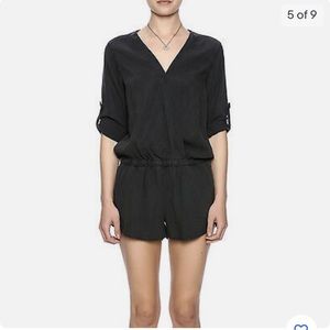 CLOTH & STONE SzM CROSS FRONT LONG SLEEVE ROMPER NIGHT SHADE